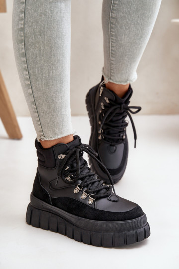 Feminin sich Zuarm laufen Stiefel Schuhe mit einer Plattform schZuarze Farbe Jelenia