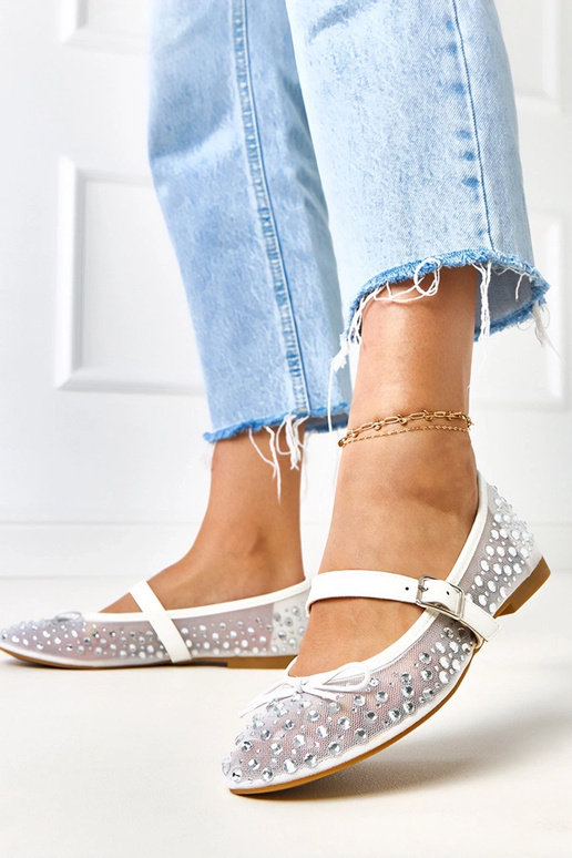 Weiße Netz-Ballerinas mit Kristallen...