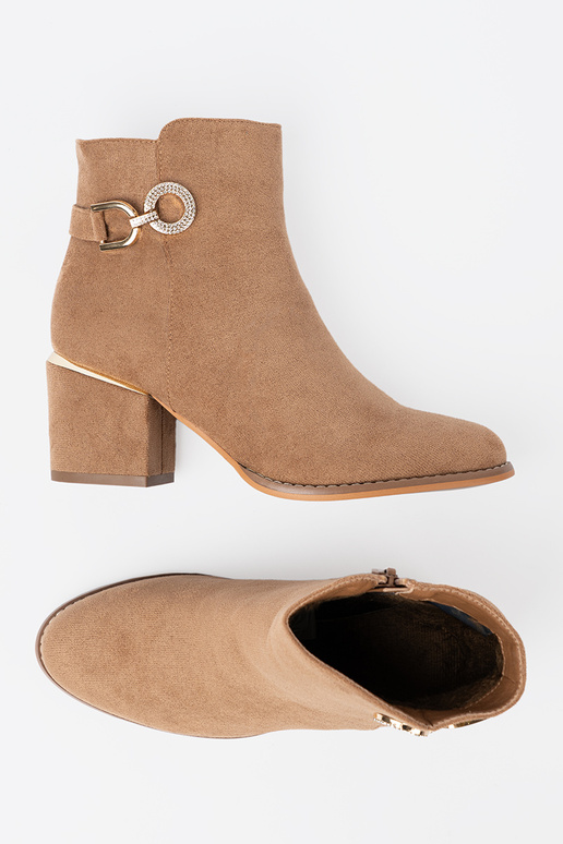 Stilvoll Schuhe Zu odcieniu hellbraunm ze goldenm detalem