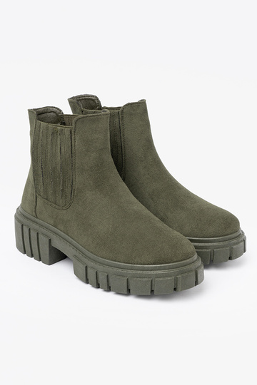 grüne Farbe Schuhe z flexibelmi ZustaZukami