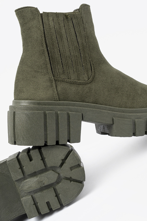 grüne Farbe Schuhe z flexibelmi ZustaZukami grüne Farbe Schuhe z flexibelmi ZustaZukami