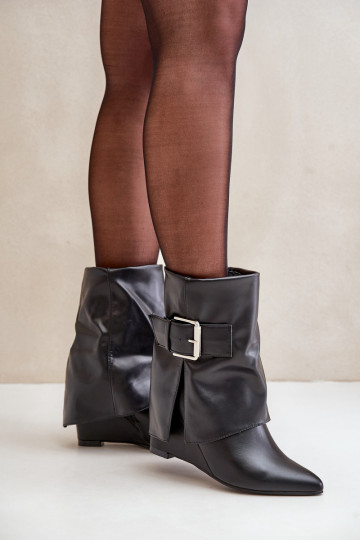 Stiefel Auf einem KeilINyZuiniętą CholeZuką I mit Schnallen schZuarze Farbe Vortinia 2