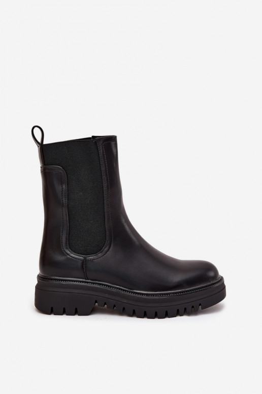 Stilvolle Damen Stiefeletten mit Plattform und flachem Absatz, Schlupfmodell, in Schwarz Ravessa Stilvolle Damen Stiefeletten mit Plattform und flachem Absatz, Schlupfmodell, in Schwarz Ravessa