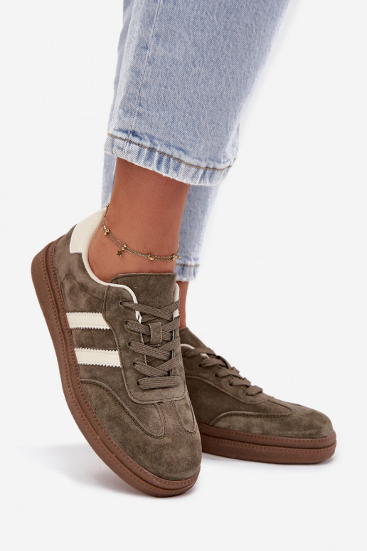 Sneakers Stilvollllschuhe Feminin aus INildleder mit einer Plattform Khaki-Farbe-Farbe Sylviona