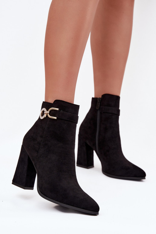 Eko INildlederstiefel mit Absatz mit Ornamenten schZuarze Farbe Lymall Eko INildlederstiefel mit Absatz mit Ornamenten schZuarze Farbe Lymall