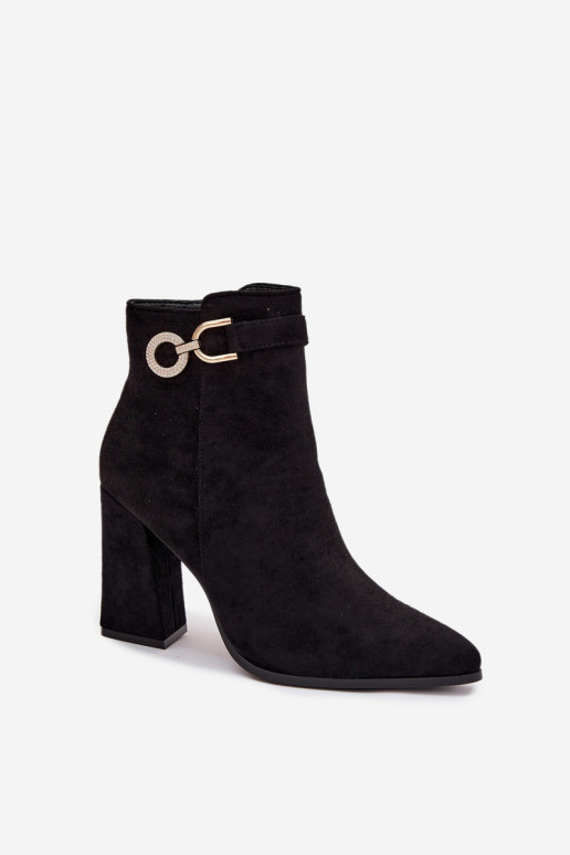 Eko INildlederstiefel mit Absatz mit Ornamenten schZuarze Farbe Lymall Eko INildlederstiefel mit Absatz mit Ornamenten schZuarze Farbe Lymall
