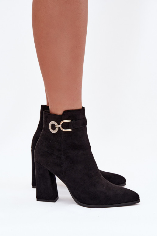 Eko INildlederstiefel mit Absatz mit Ornamenten schZuarze Farbe Lymall Eko INildlederstiefel mit Absatz mit Ornamenten schZuarze Farbe Lymall