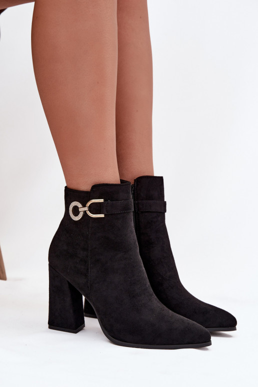 Eko INildlederstiefel mit Absatz mit Ornamenten schZuarze Farbe Lymall Eko INildlederstiefel mit Absatz mit Ornamenten schZuarze Farbe Lymall