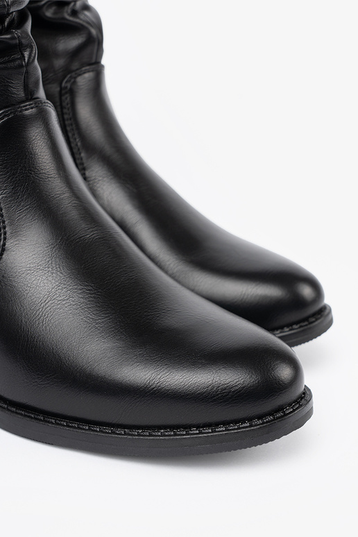 KomfortoZue Schuhe schZuarze Farbe z marszczeniami