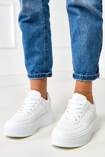 Weiße Sneakers mit...