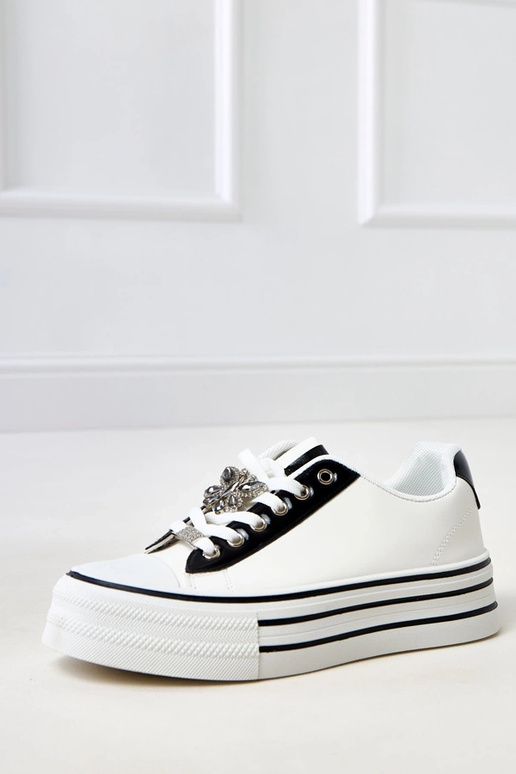 Weiße Sneakers mit Plattform,... Weiße Sneakers mit Plattform,...