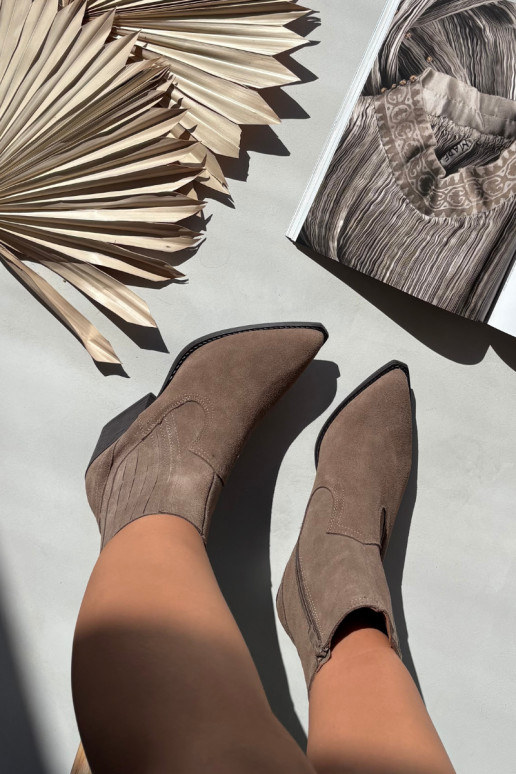 Damen Suede Cowboy-Stiefel mit Absatz, gefüttert, khaki Dylira Damen Suede Cowboy-Stiefel mit Absatz, gefüttert, khaki Dylira