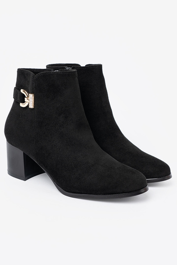 Stilvoll schZuarze Farbe Schuhe z eleganckim zdobieniem