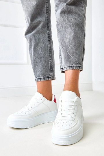 Weiße Sneaker mit...