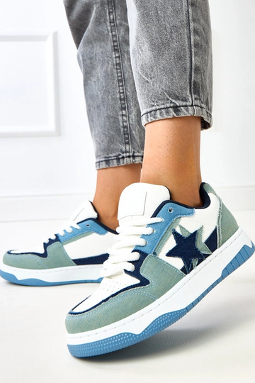 Weiß-blaue Sneakers auf... 2