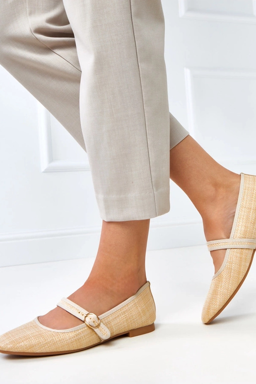 Sandfarbene geflochtene Ballerinas... Sandfarbene geflochtene Ballerinas...