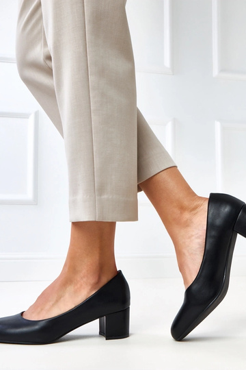 Schwarze klassische flache Schuhe Mavise 2
