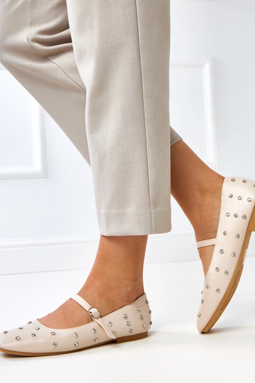 Sandfarbene Ballerinas mit...