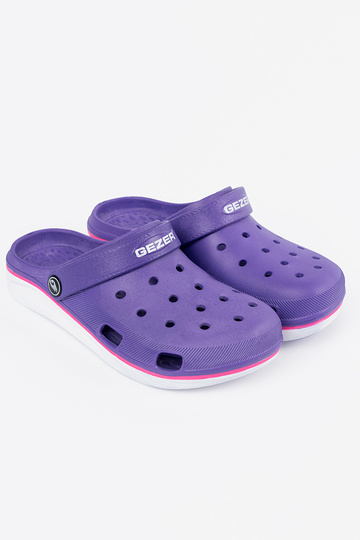 Violette Farbe Schuhe typu Crocs
