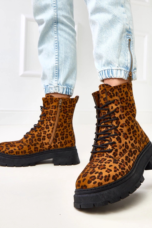 Braune Stiefeletten mit... Braune Stiefeletten mit...