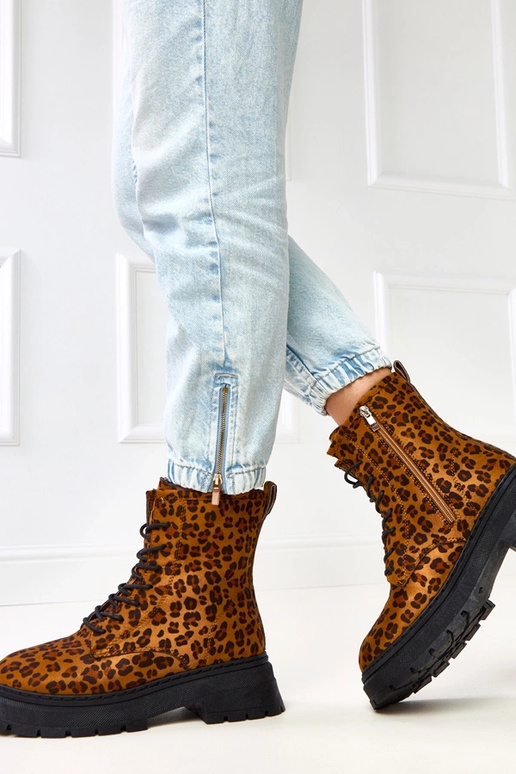 Braune Stiefeletten mit... Braune Stiefeletten mit...