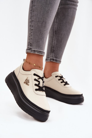 Haut Schuhe Feminin mit einer PlattformPrzypinką Vinceza 41495 Beige 2