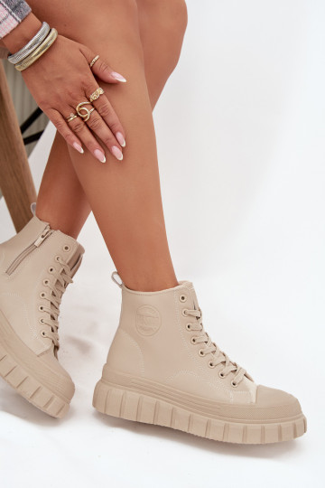 sich Zuarm laufen Freizeitschuhe mit einer Plattform aus Öko-Leder Big Star SS274535 Beige