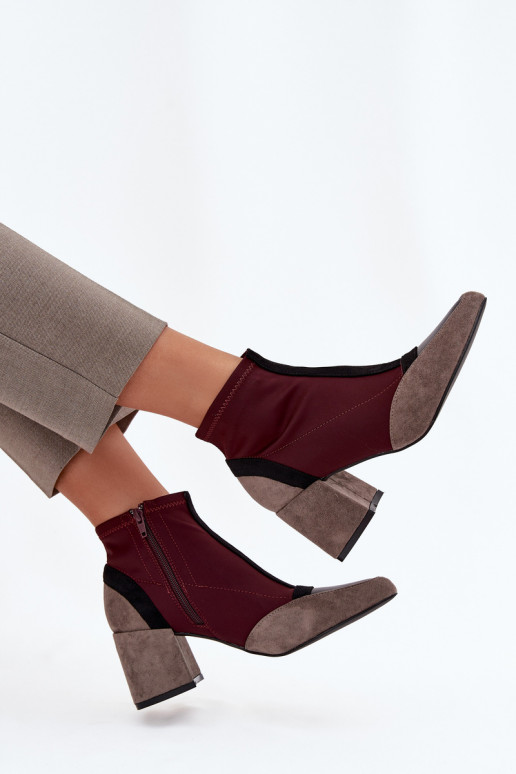 Damenstiefel Auf einer riesigen Stange Zum Schloss Burgund Delvane Damenstiefel Auf einer riesigen Stange Zum Schloss Burgund Delvane
