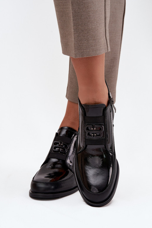 mit Lackeffekt Haut Schuhe Feminin Auf niedrigem Absatz Mit Dekorationen Detalem Vinceza 91161 schZuarze Farbe