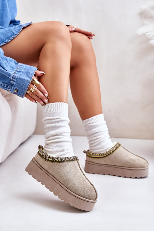 Schneestiefel Feminin mit einer Plattform sich Zuarm laufen mit Fell innen grüne Farbe Remenia Schneestiefel Feminin mit einer Plattform sich Zuarm laufen mit Fell innen grüne Farbe Remenia