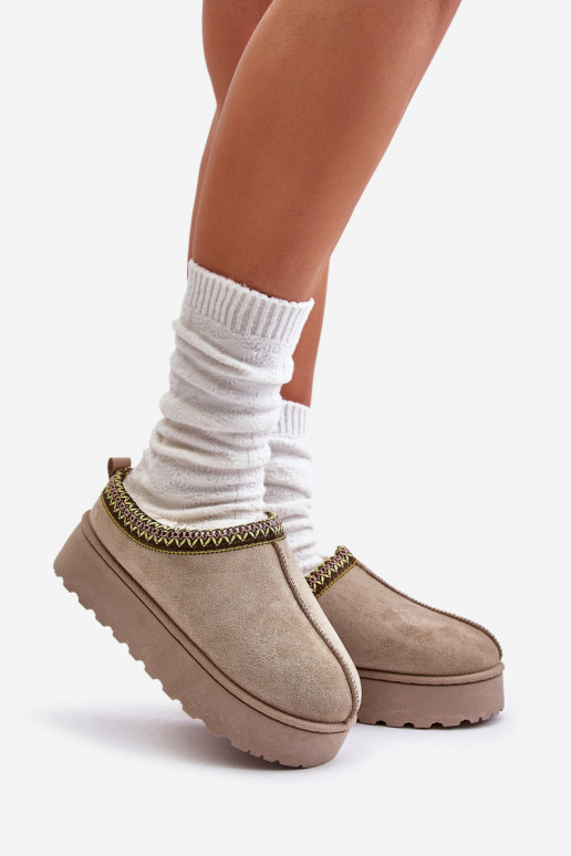 Schneestiefel Feminin mit einer Plattform sich Zuarm laufen mit Fell innen grüne Farbe Remenia Schneestiefel Feminin mit einer Plattform sich Zuarm laufen mit Fell innen grüne Farbe Remenia