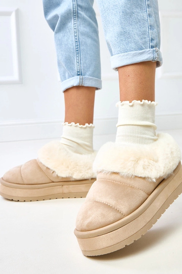 Sandfarbene kurze... 2