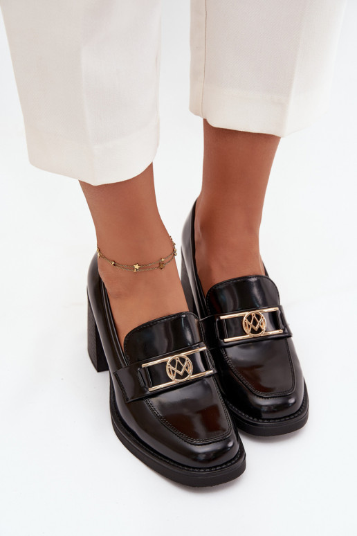 Schuhe Feminin mit Absätzen Ze goldene Farbem Detalem schZuarze Farbe Privelle Schuhe Feminin mit Absätzen Ze goldene Farbem Detalem schZuarze Farbe Privelle