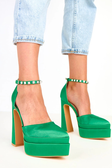 Tolani grüne High Heels auf Plateau mit Riemchen, verziert mit Steinen