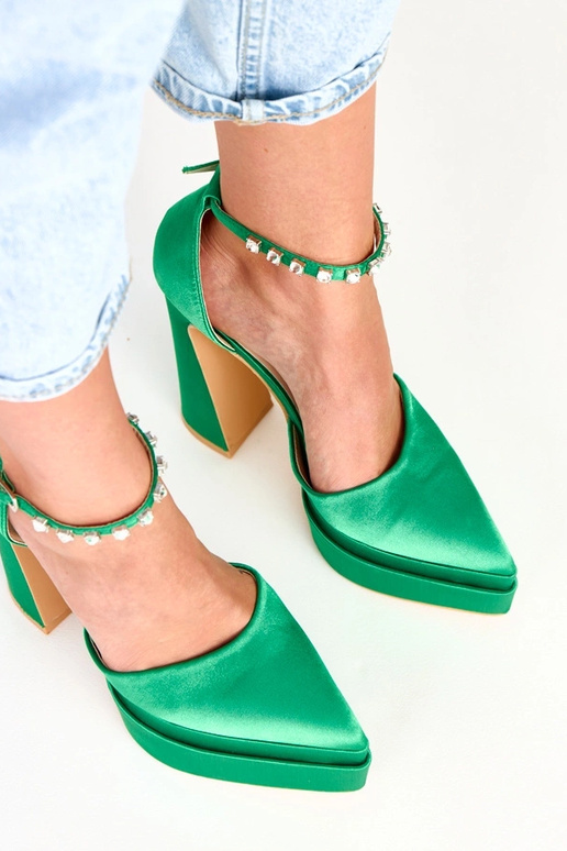 Tolani grüne High Heels auf Plateau... Tolani grüne High Heels auf Plateau...