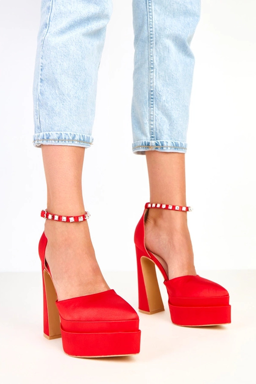 Tolani rote High Heels auf Plateau... Tolani rote High Heels auf Plateau...