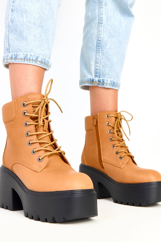 Janja braune Stiefeletten auf... Janja braune Stiefeletten auf...