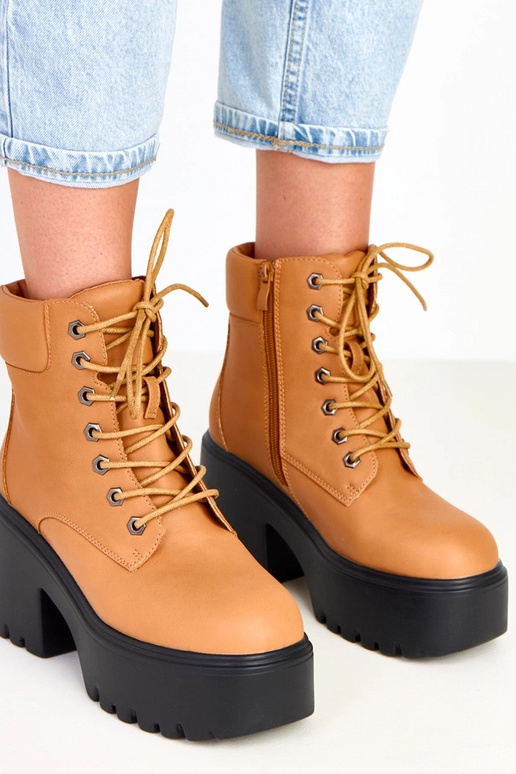 Janja braune Stiefeletten auf... Janja braune Stiefeletten auf...