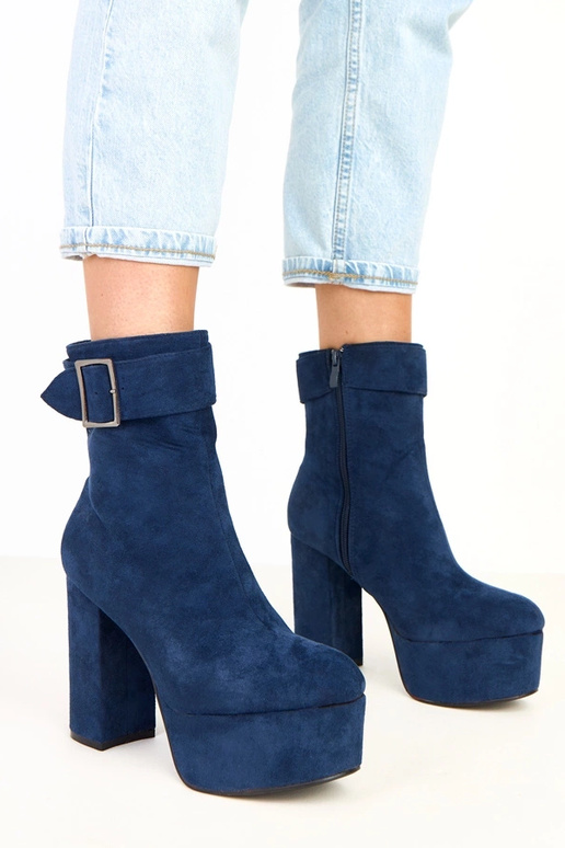 Costa dunkelblaue Stiefeletten auf... Costa dunkelblaue Stiefeletten auf...