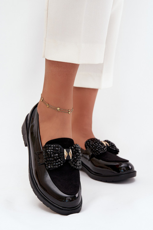 Lackierte Mokassins für Damen mit Schleifen S.Barski HY51-319 in Schwarz Lackierte Mokassins für Damen mit Schleifen S.Barski HY51-319 in Schwarz