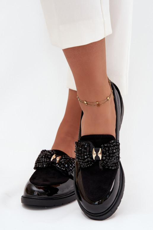 Lackierte Mokassins für Damen mit Schleifen S.Barski HY51-319 in Schwarz Lackierte Mokassins für Damen mit Schleifen S.Barski HY51-319 in Schwarz