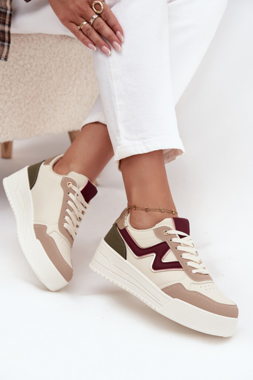 Sneakers Stilvollllschuhe Feminin mit einer Plattform mit goldenen Details Beige Zalvra Sneakers Stilvollllschuhe Feminin mit einer Plattform mit goldenen Details Beige Zalvra