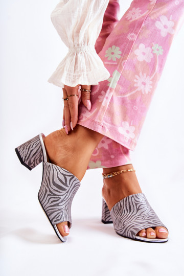 Haut Feminin Hausschuhe mit Absätzen Zebra graue Farbe Nessita 2