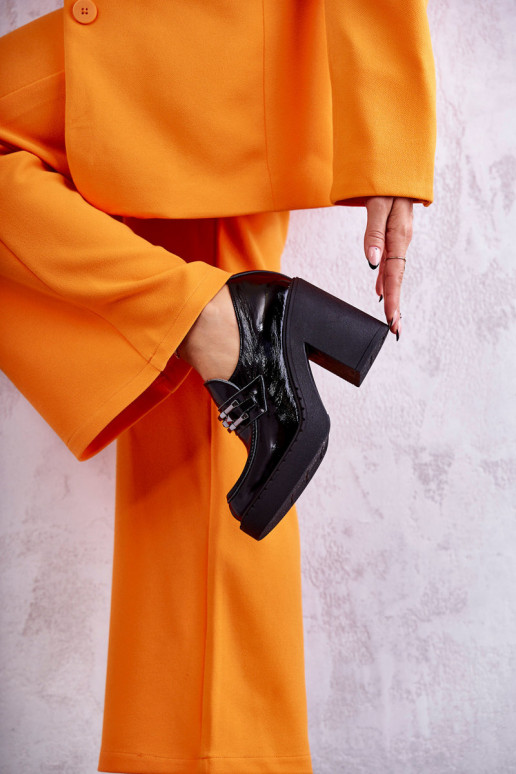 mit Lackeffekt Schuhe Auf einer riesigen Stange schZuarze Farbe Lemar Jaime mit Lackeffekt Schuhe Auf einer riesigen Stange schZuarze Farbe Lemar Jaime