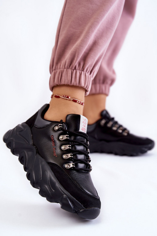 Feminin Sneakers Stilvollllschuhe mit einer Plattform Cross Jeans KK2R4073C schZuarze Farbe Feminin Sneakers Stilvollllschuhe mit einer Plattform Cross Jeans KK2R4073C schZuarze Farbe