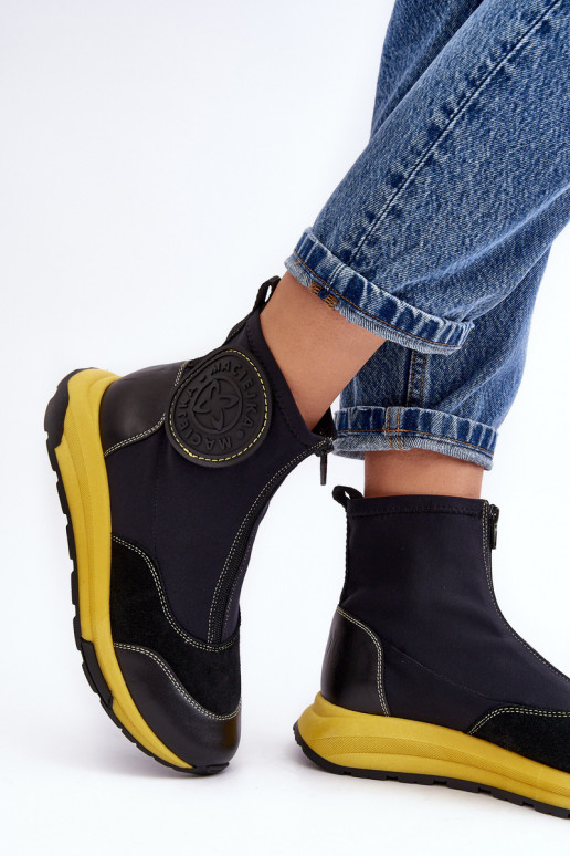 Damenstiefel mit Reißverschlüssen Es mussciejka 06297-01 schZuarze Farbe