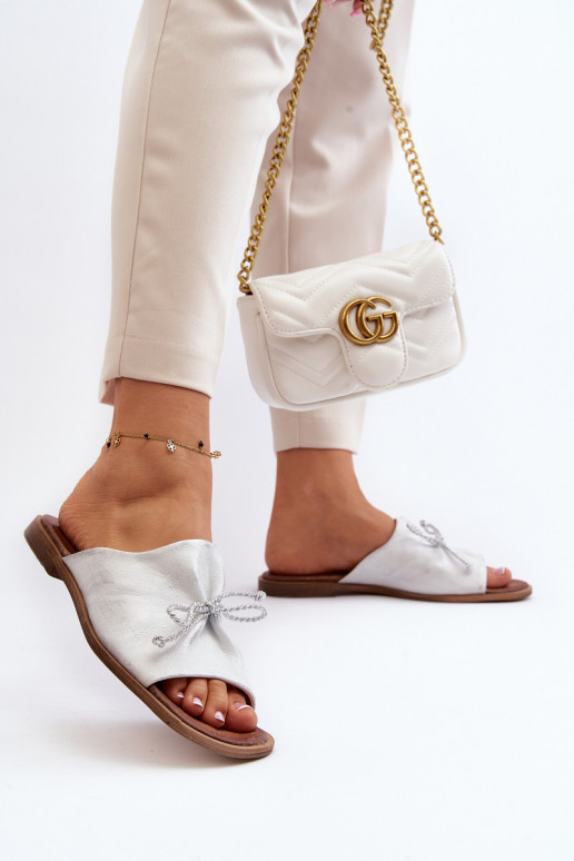 Zazoo 2659 Lederhausschuhe Feminin Silberfarbe Zazoo 2659 Lederhausschuhe Feminin Silberfarbe