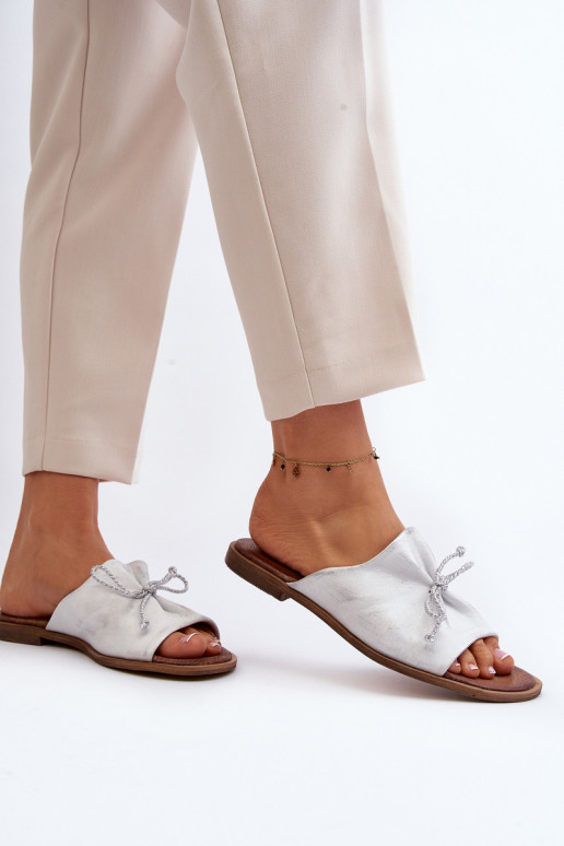 Zazoo 2659 Lederhausschuhe Feminin Silberfarbe Zazoo 2659 Lederhausschuhe Feminin Silberfarbe