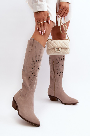 Zazoo 2909 Wildleder-Stiefel mit Lochmuster und niedriger Ferse in Sand