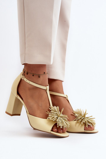 Leder Sandalen mit Absatz und Ornamenten Laura Messi 2758 in Sand 2